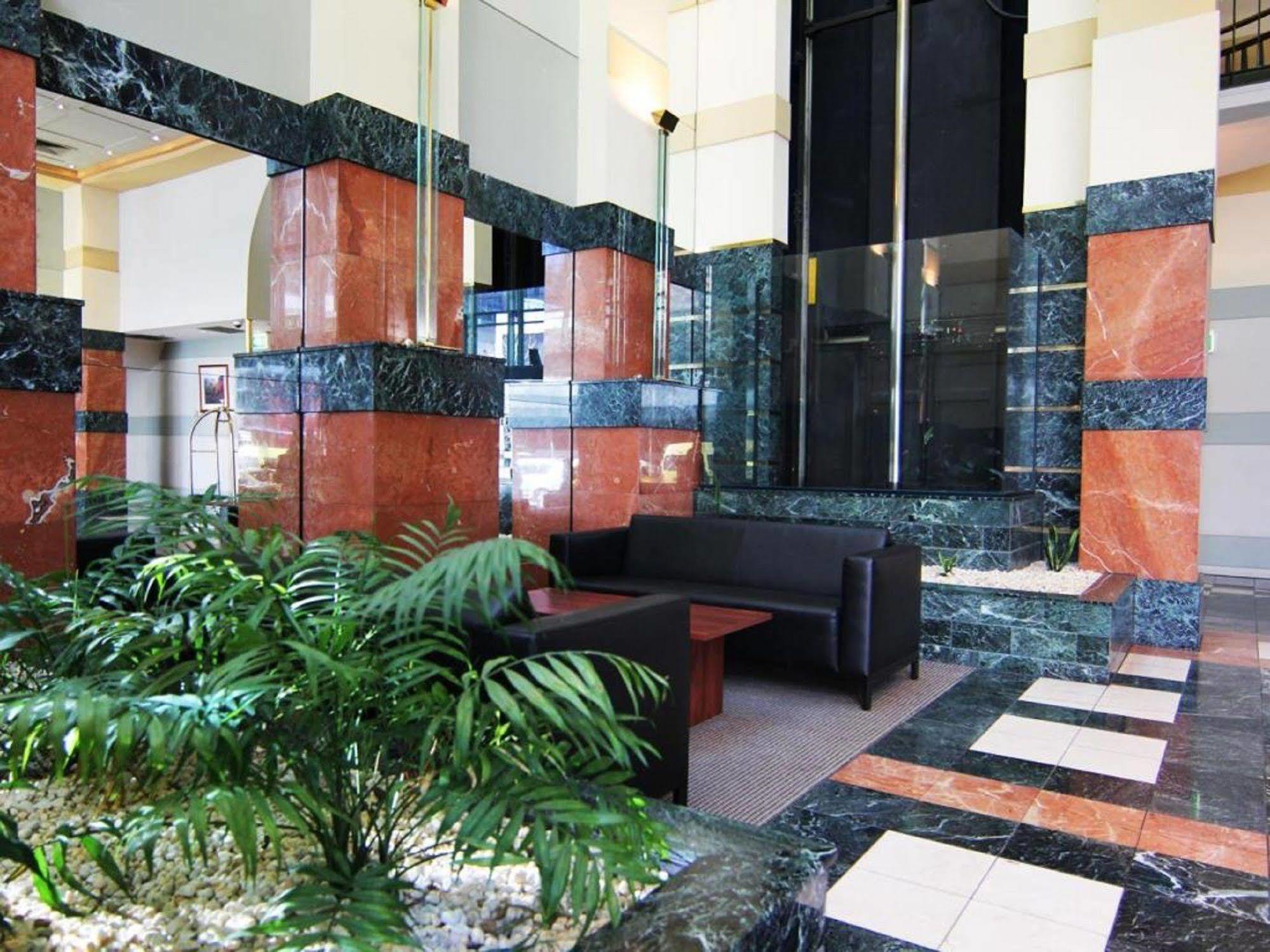 Paramount Apartments Melbourne Exterior photo